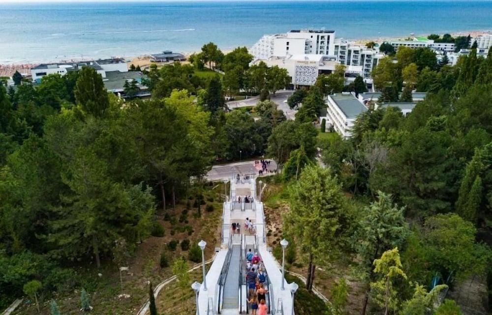 Hotel Orhidea Albena Exterior photo